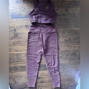 Women's Textured High-Waist Leggings and Crop Top Set - Purple